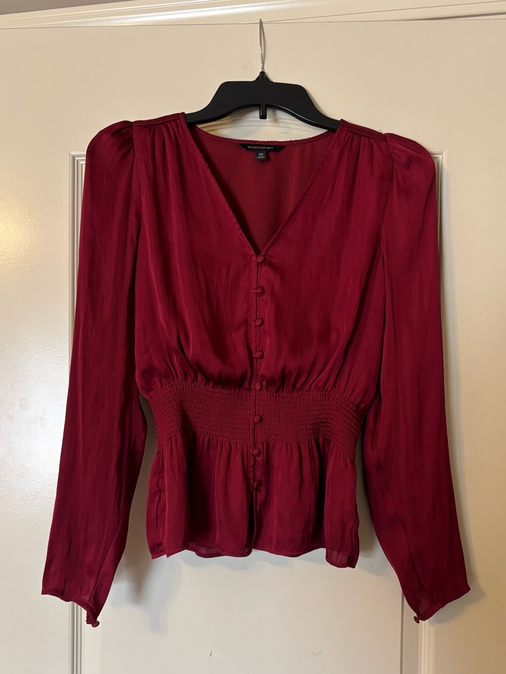Banana Republic Burgundy V-Neck Smocked Waist Button-Front Blouse